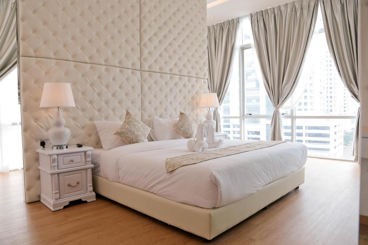 Top Holiday Hotel Сери-Кембанган Экстерьер фото