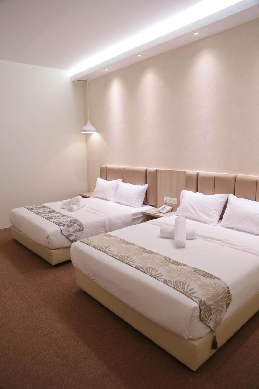 Top Holiday Hotel Сери-Кембанган Экстерьер фото